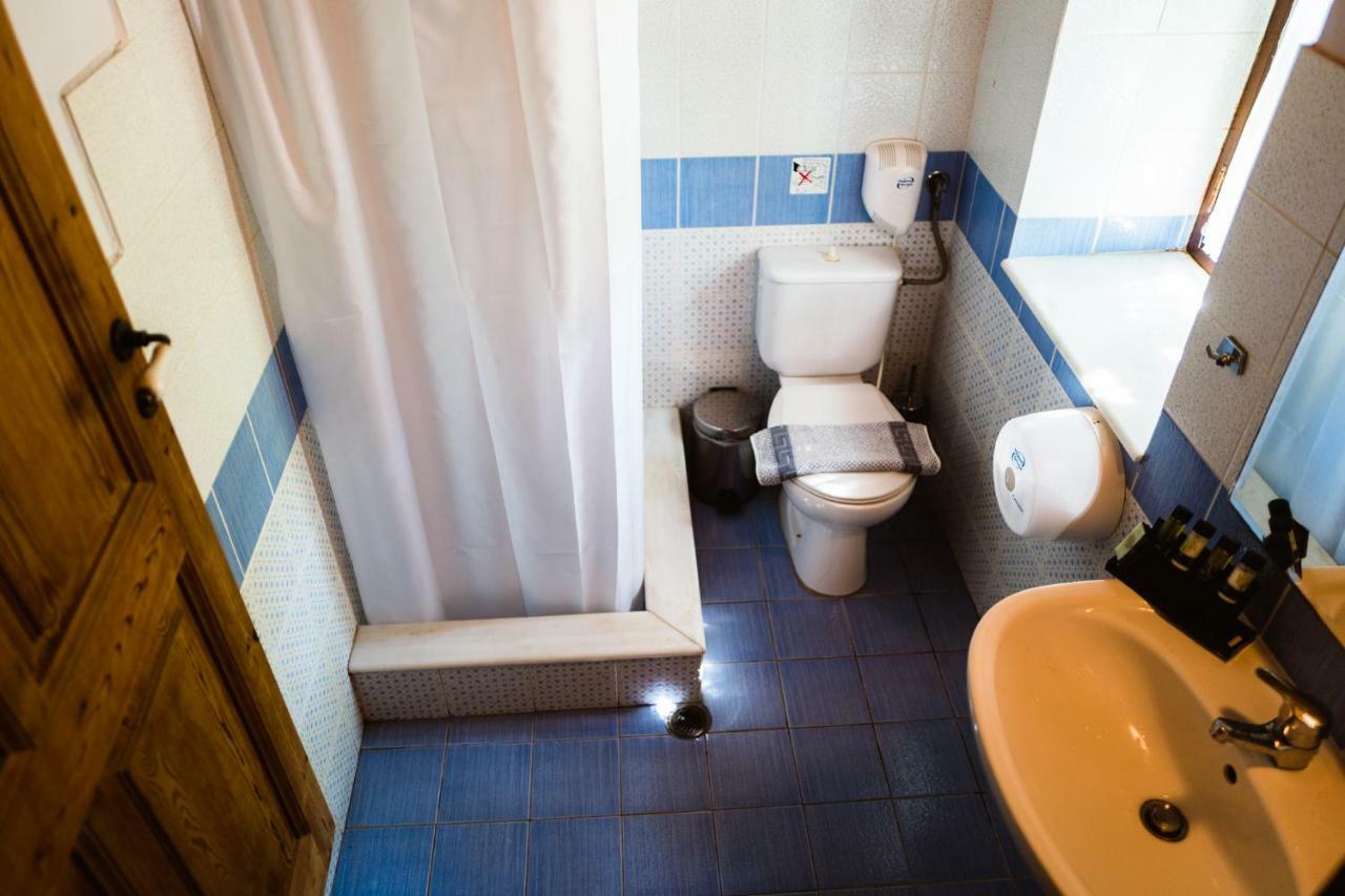 Karnayo Guest house