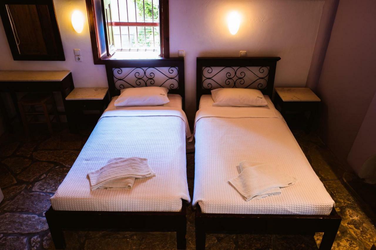 Karnayo Guest house 2*