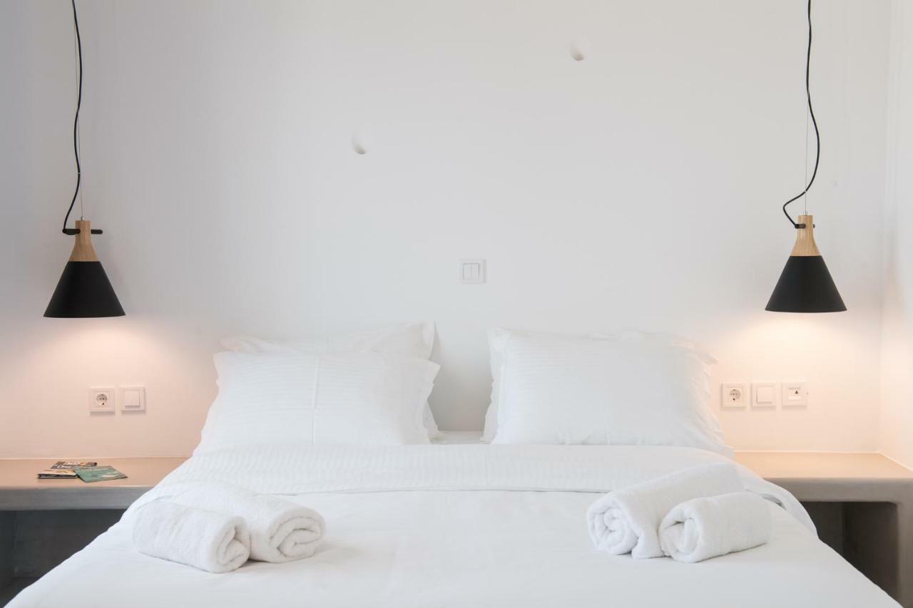 Piperaki Project * Naousa (Paros)