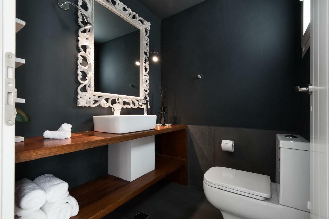 Riva Suites - Adults Only Apartment