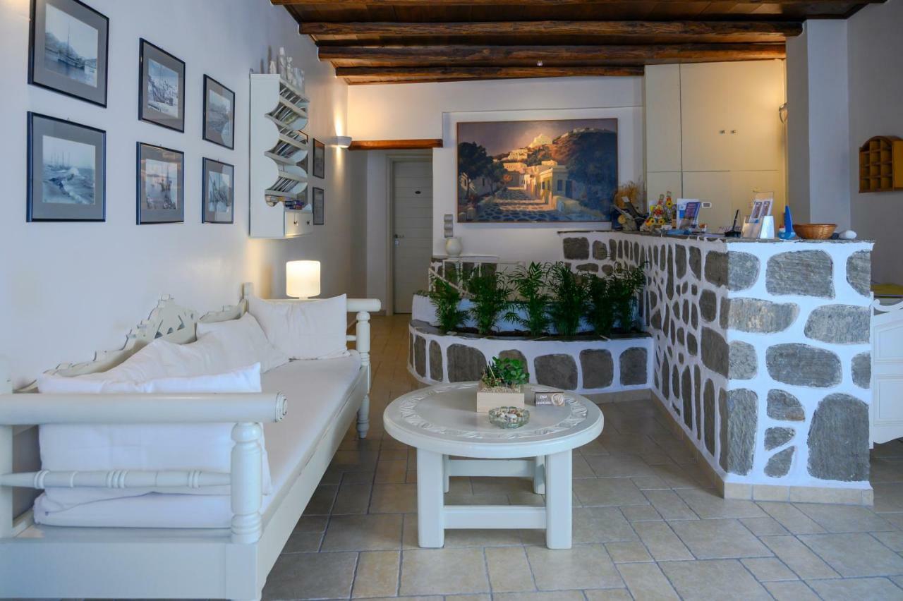Aparthotel Filoxenia Adamantas (Milos)