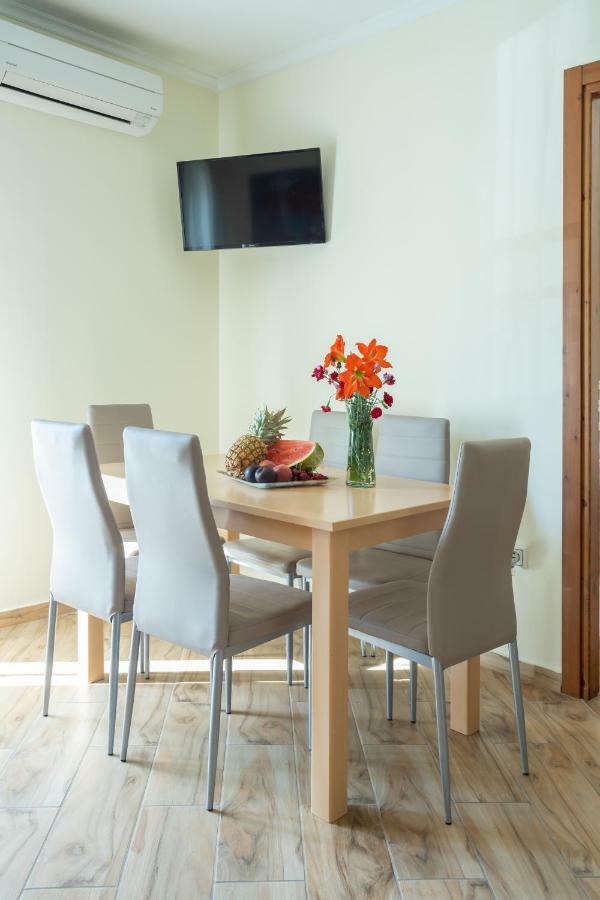 Kavadias Apartment *