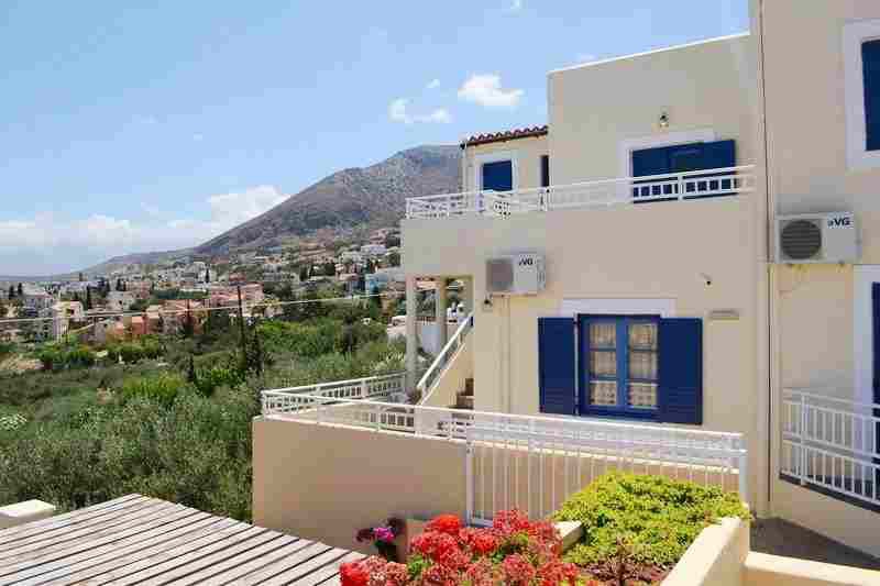 Frida Village Aparthotel 3*