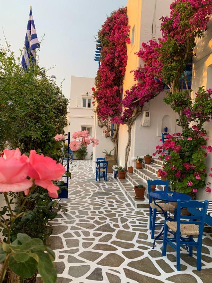 Pelagos Aparthotel