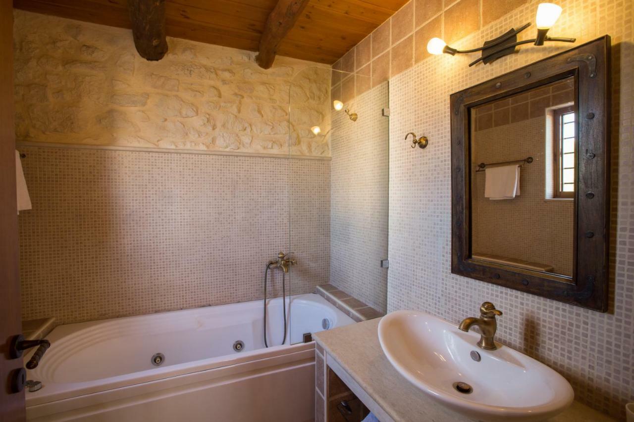 Arcus Suites Hotel Argiroupolis