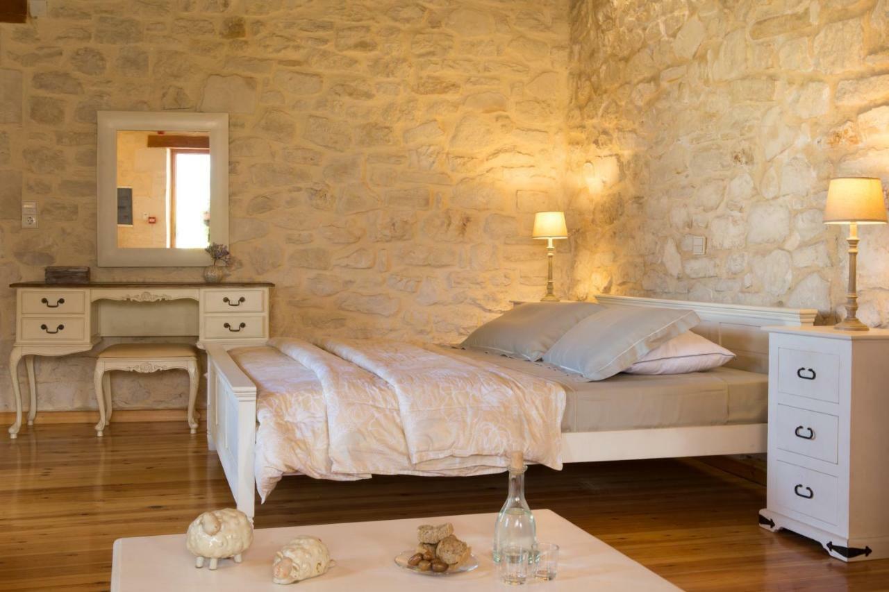 Arcus Suites Hotel 4*