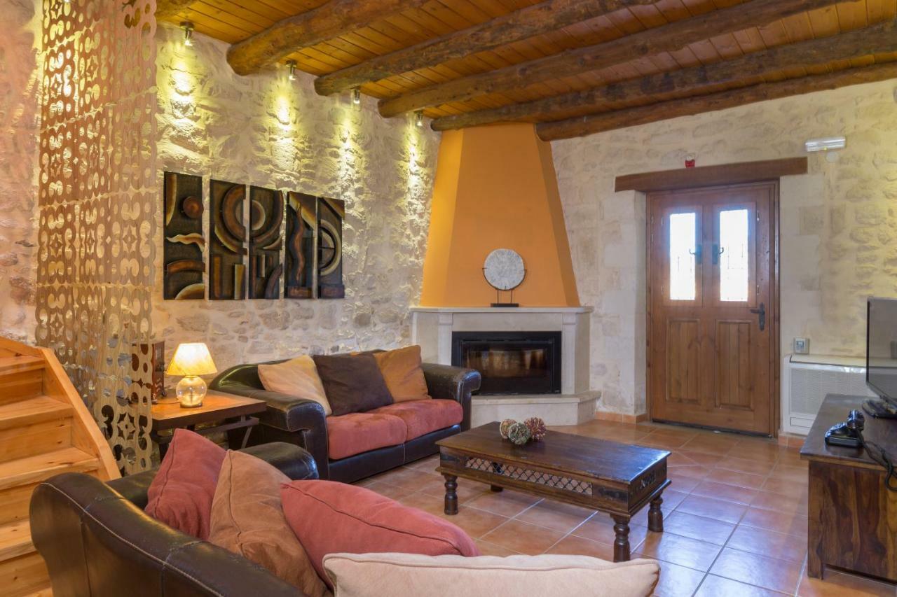 Arcus Suites 4* Argiroupolis