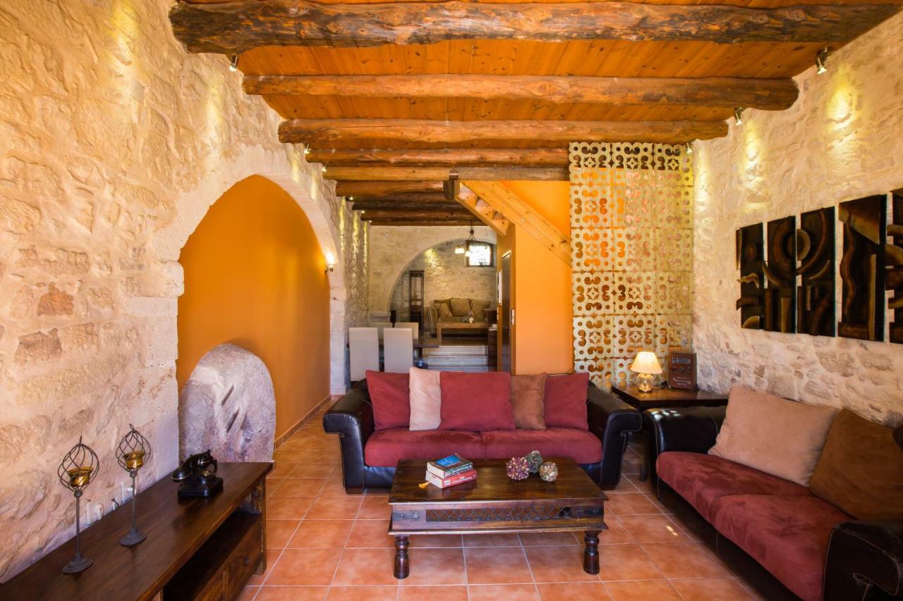 Arcus Suites Hotel Argiroupolis