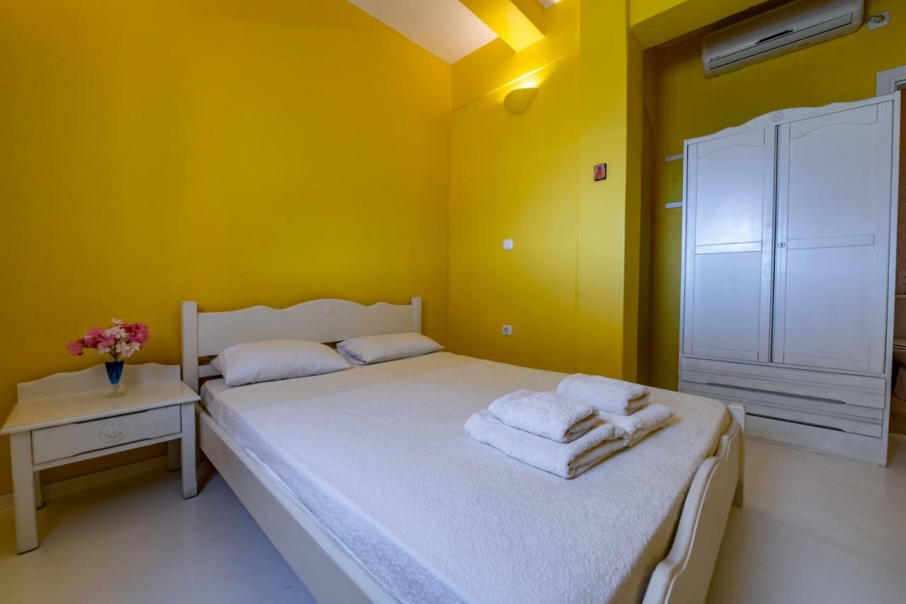 Guest house Kymothoi & Pool Bar 2*