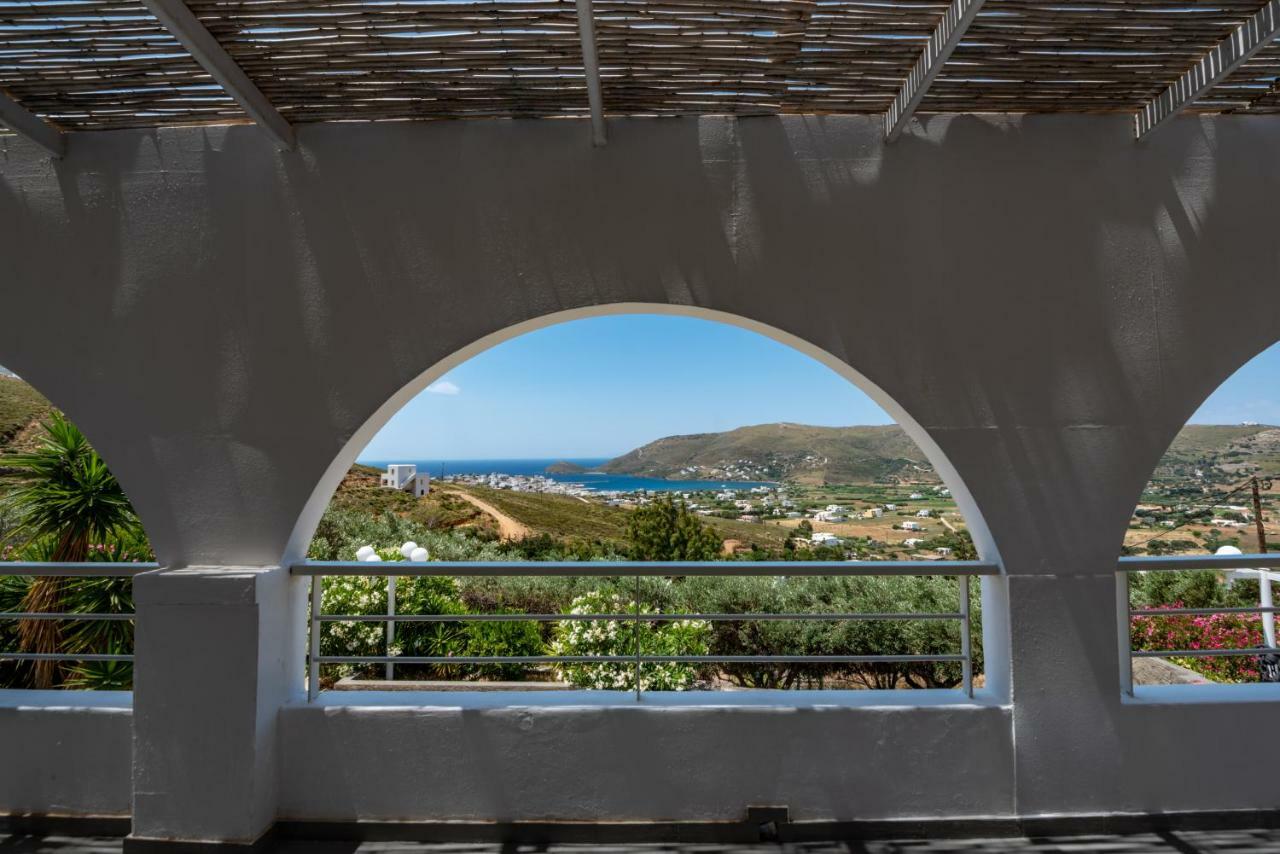 Guest house Kymothoi & Pool Bar Gavrio