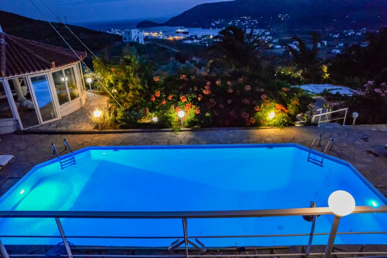 Kymothoi & Pool Bar Guest house
