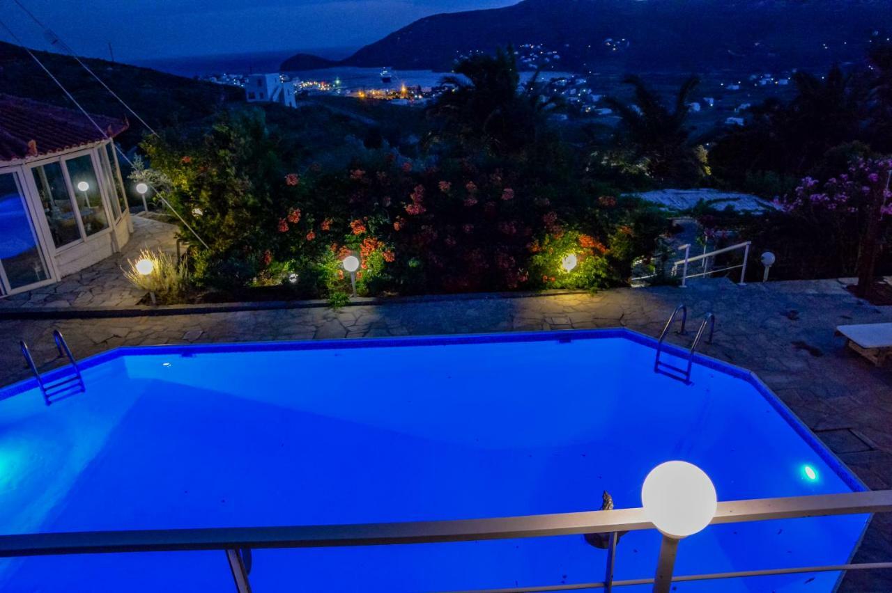 Kymothoi & Pool Bar Gavrio
