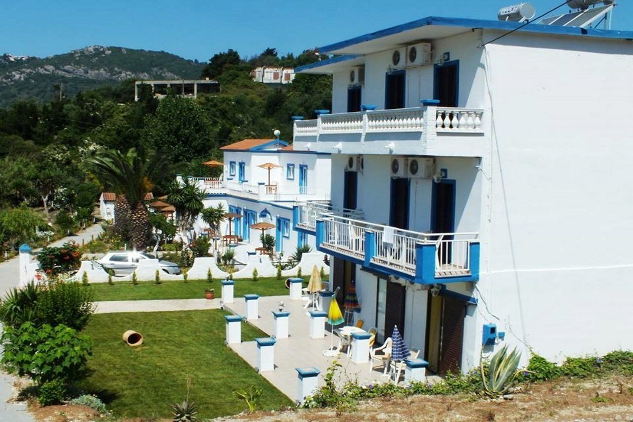 Hotel Akis *