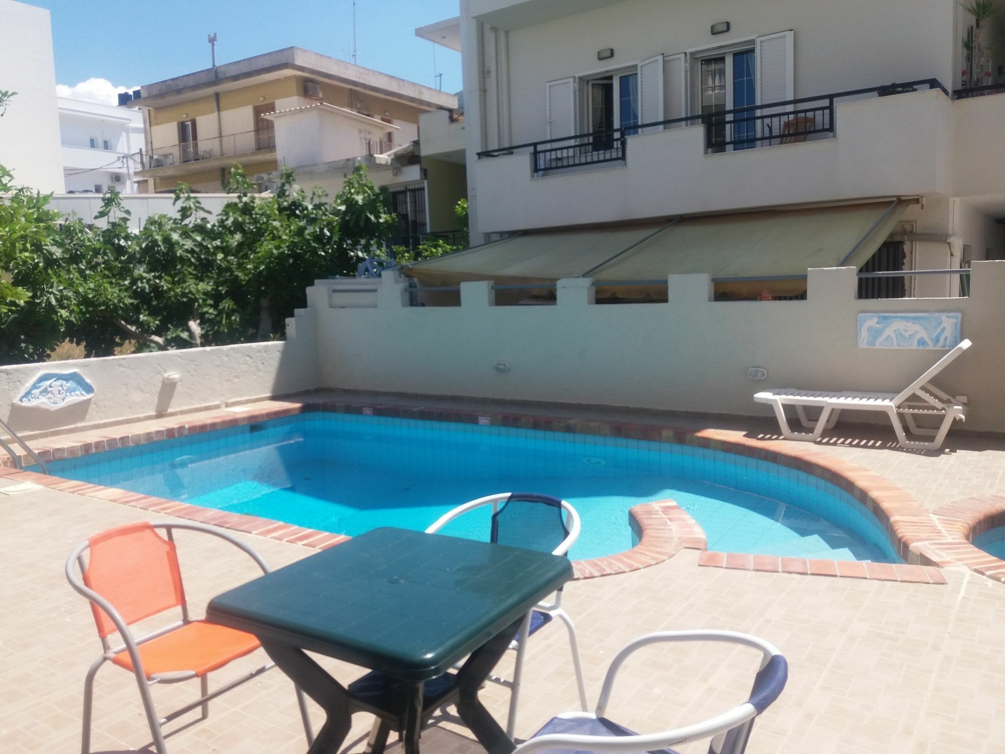 Kings & 2* Hersonissos (Crete)