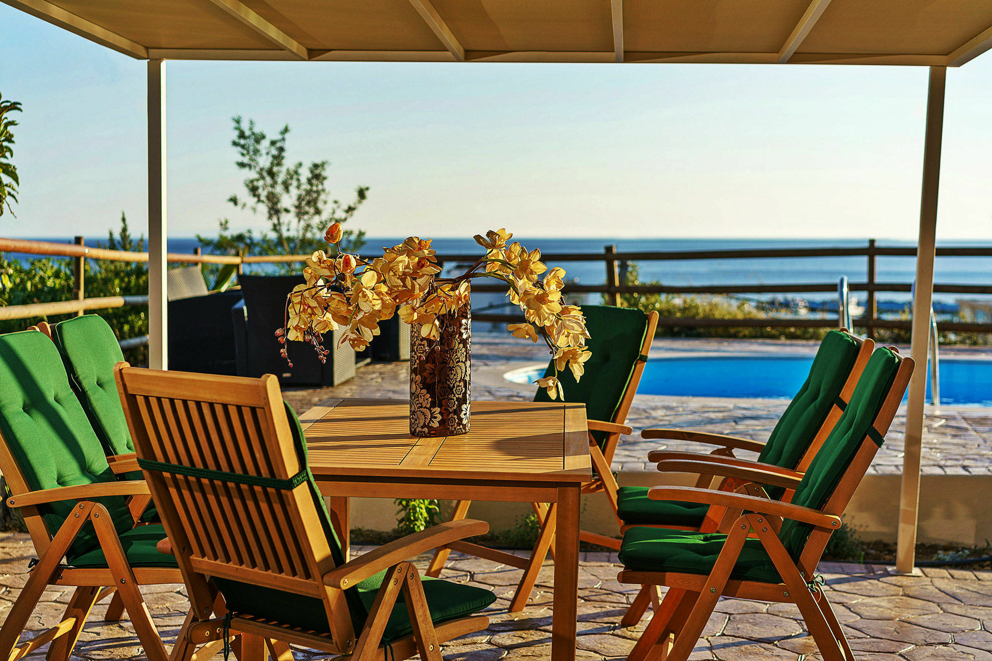 Family Ellis With Private Pool 200m To The Walking Distance To The Amenities