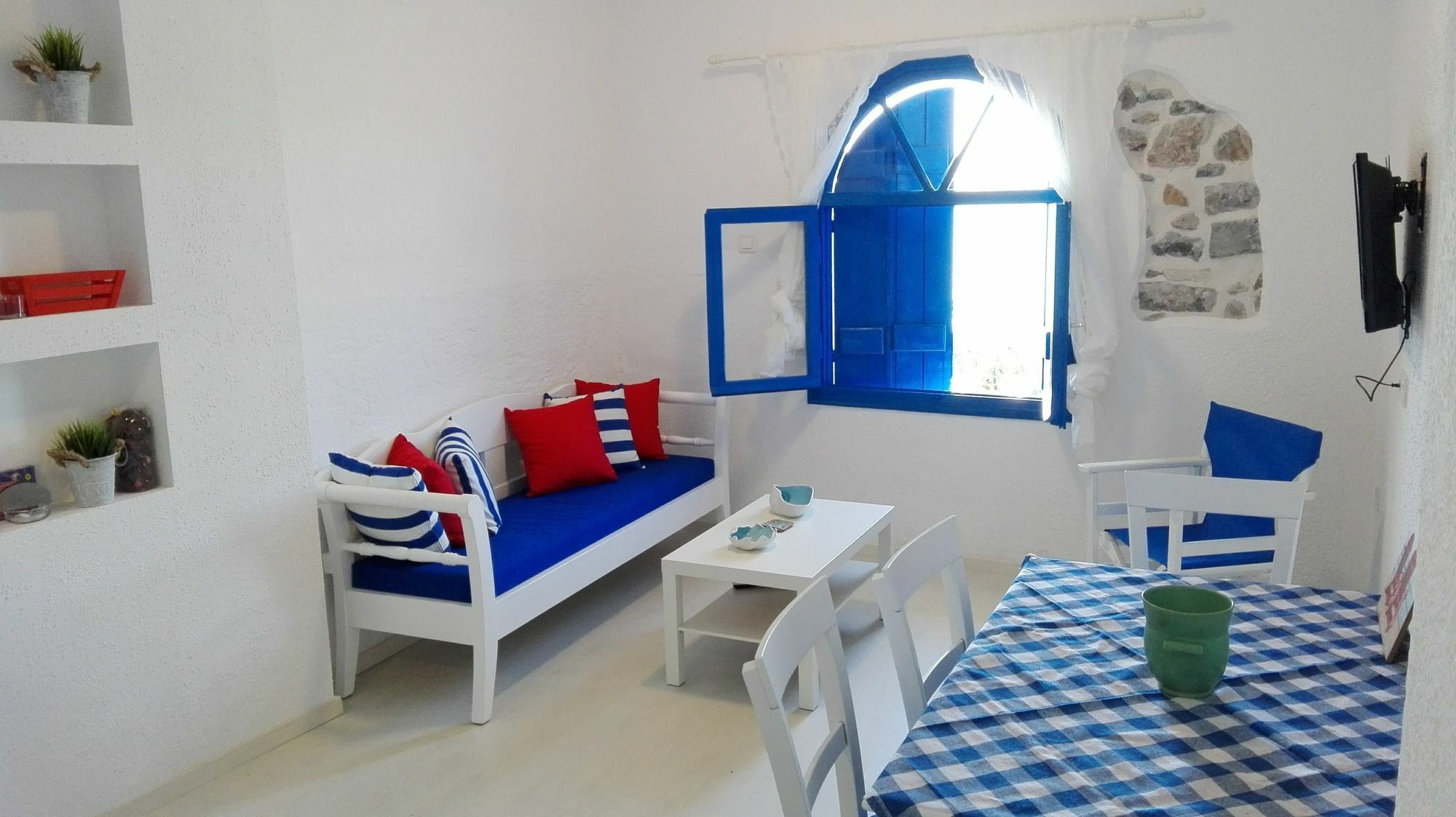 Eleftheria Sea Side Traditional House *