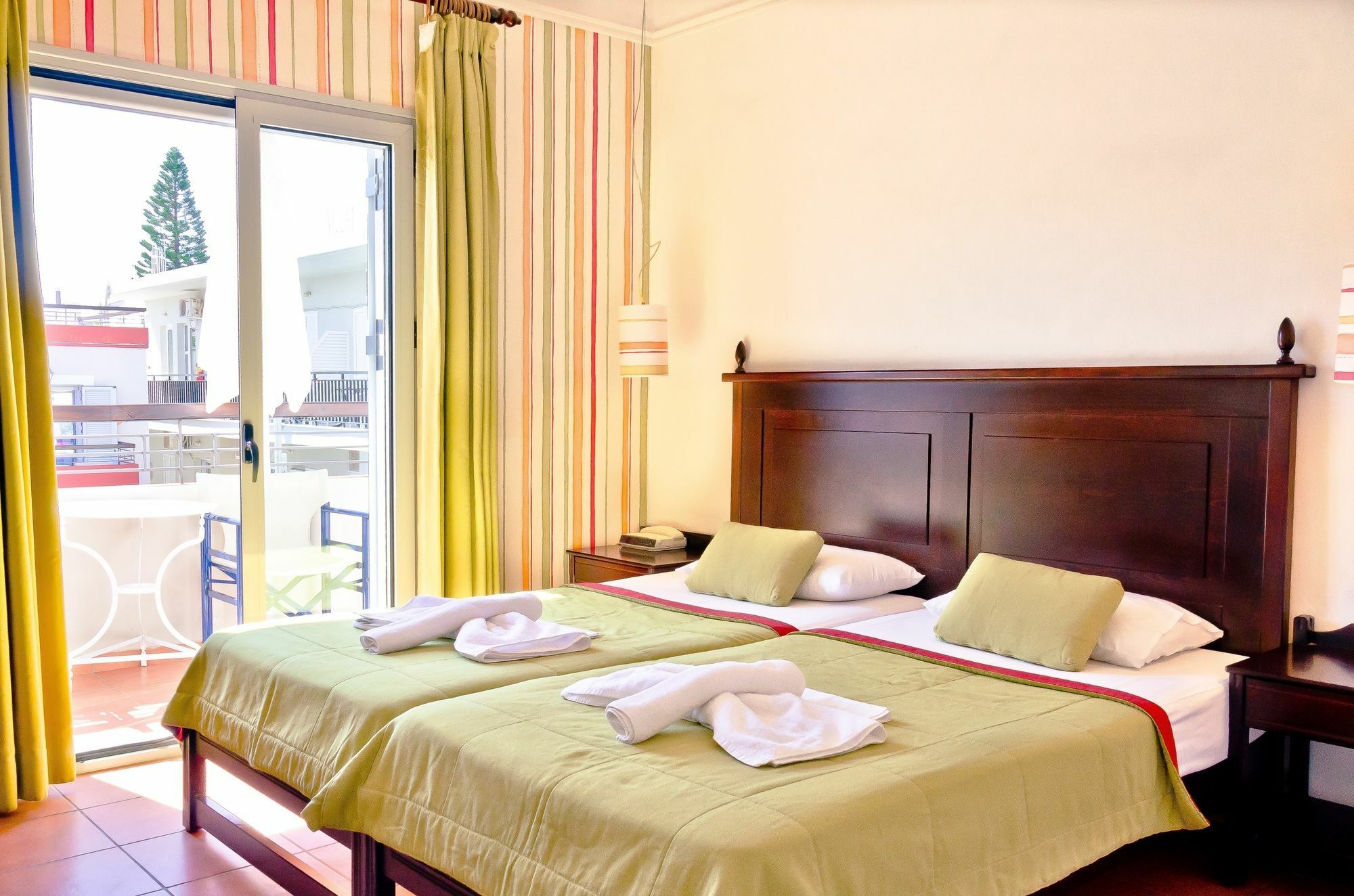 Aparthotel Talos Kato Daratso