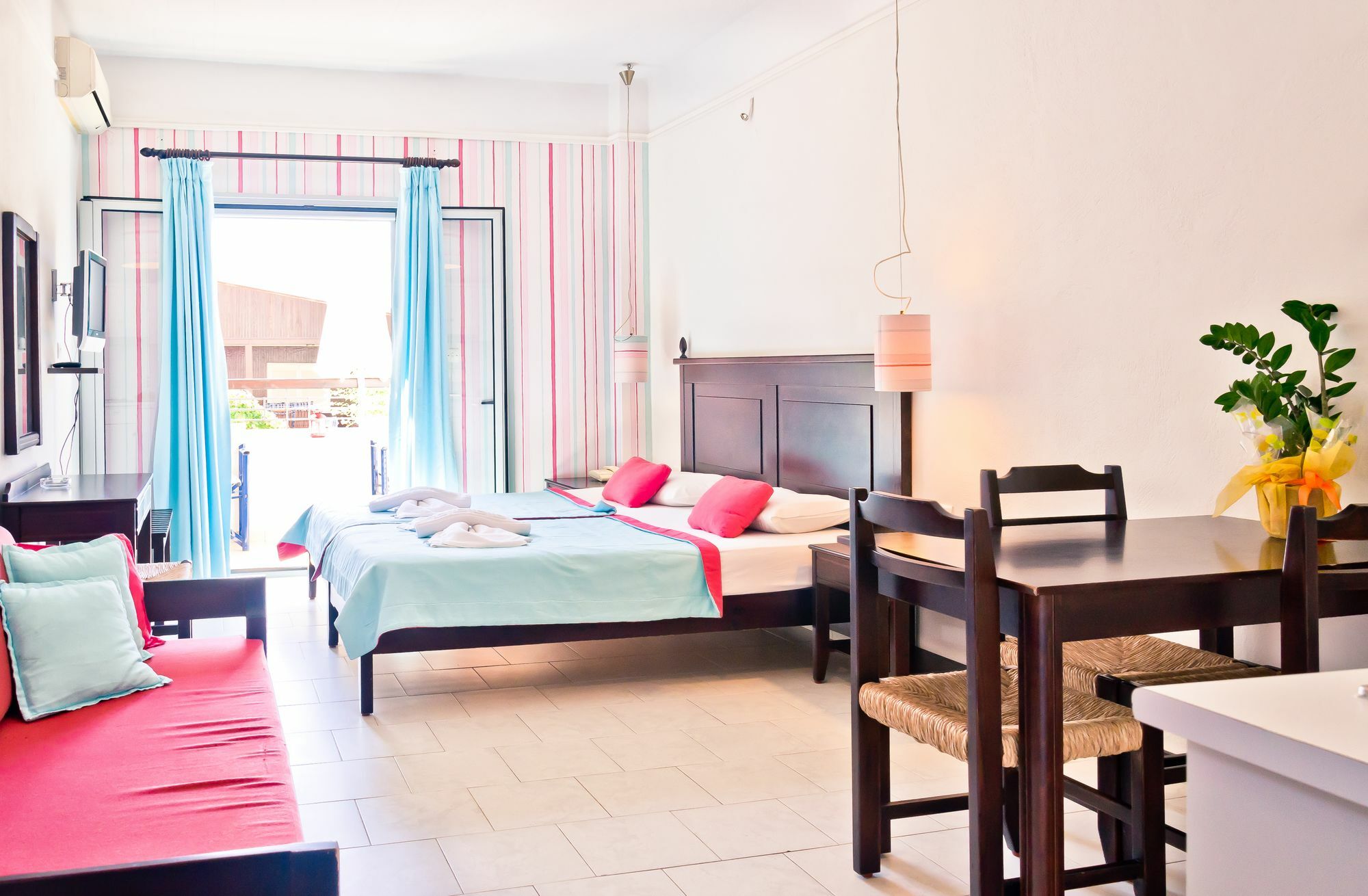 Aparthotel Talos