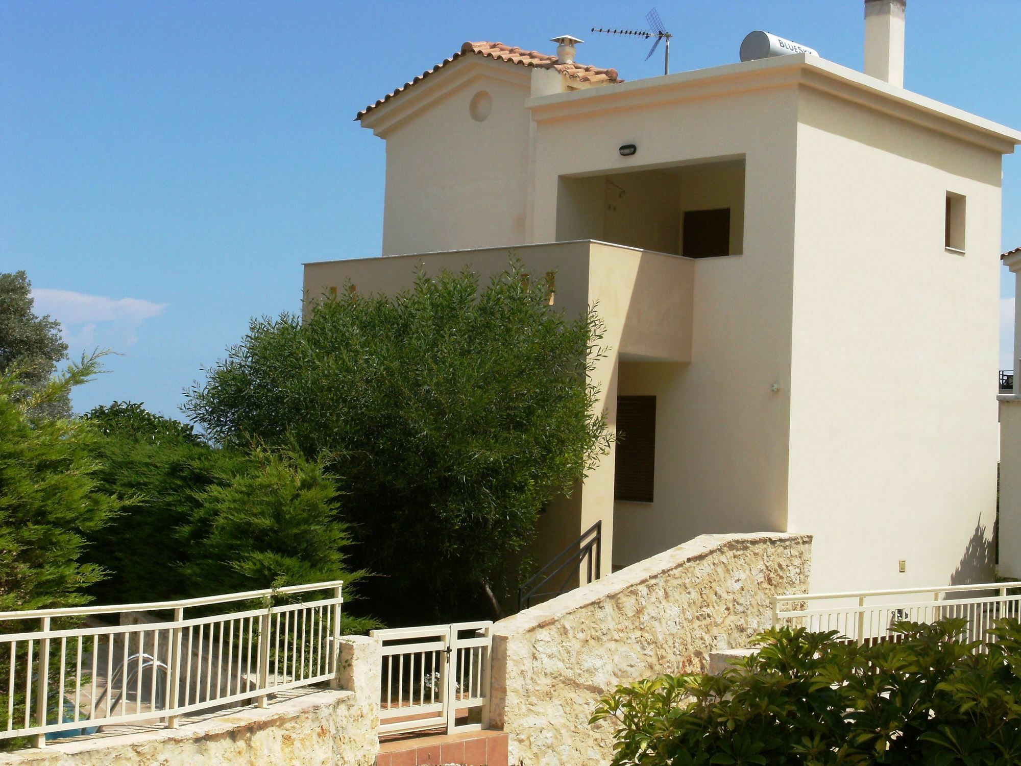 Helidonia Villas * Pigi (Crete)