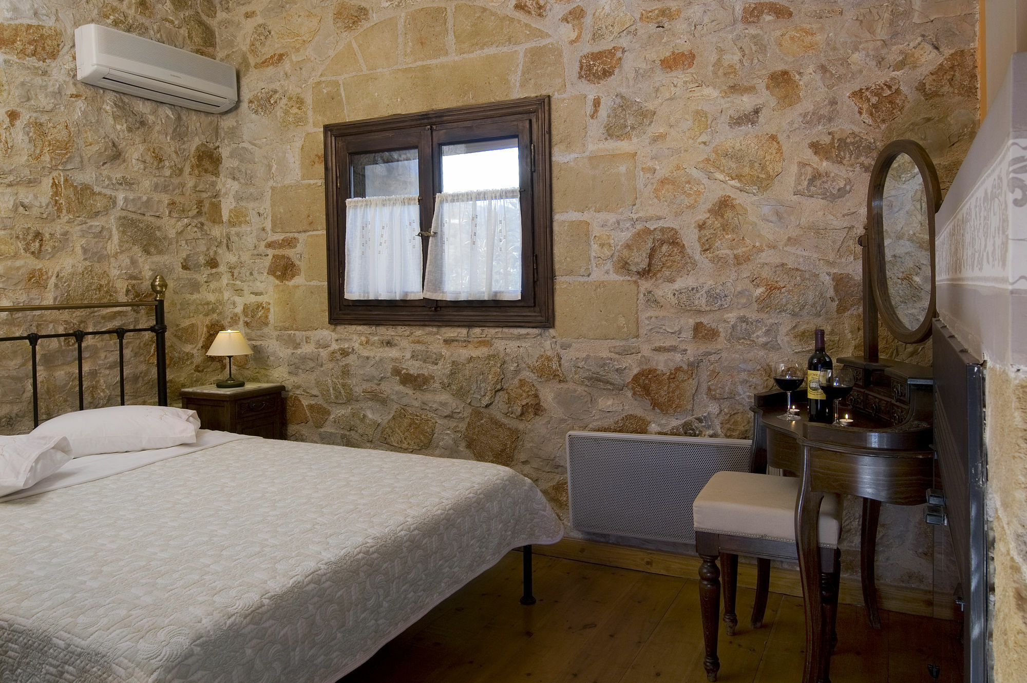 Klymeni Traditional Homes Apartment *