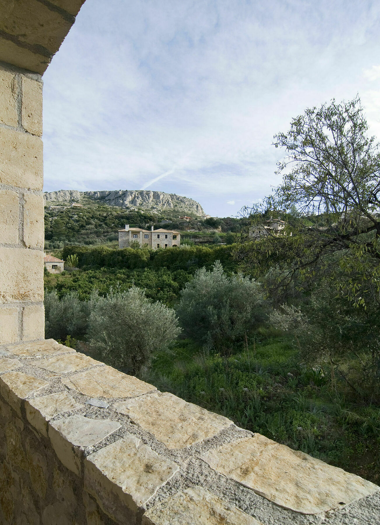 Apartment Klymeni Traditional Homes