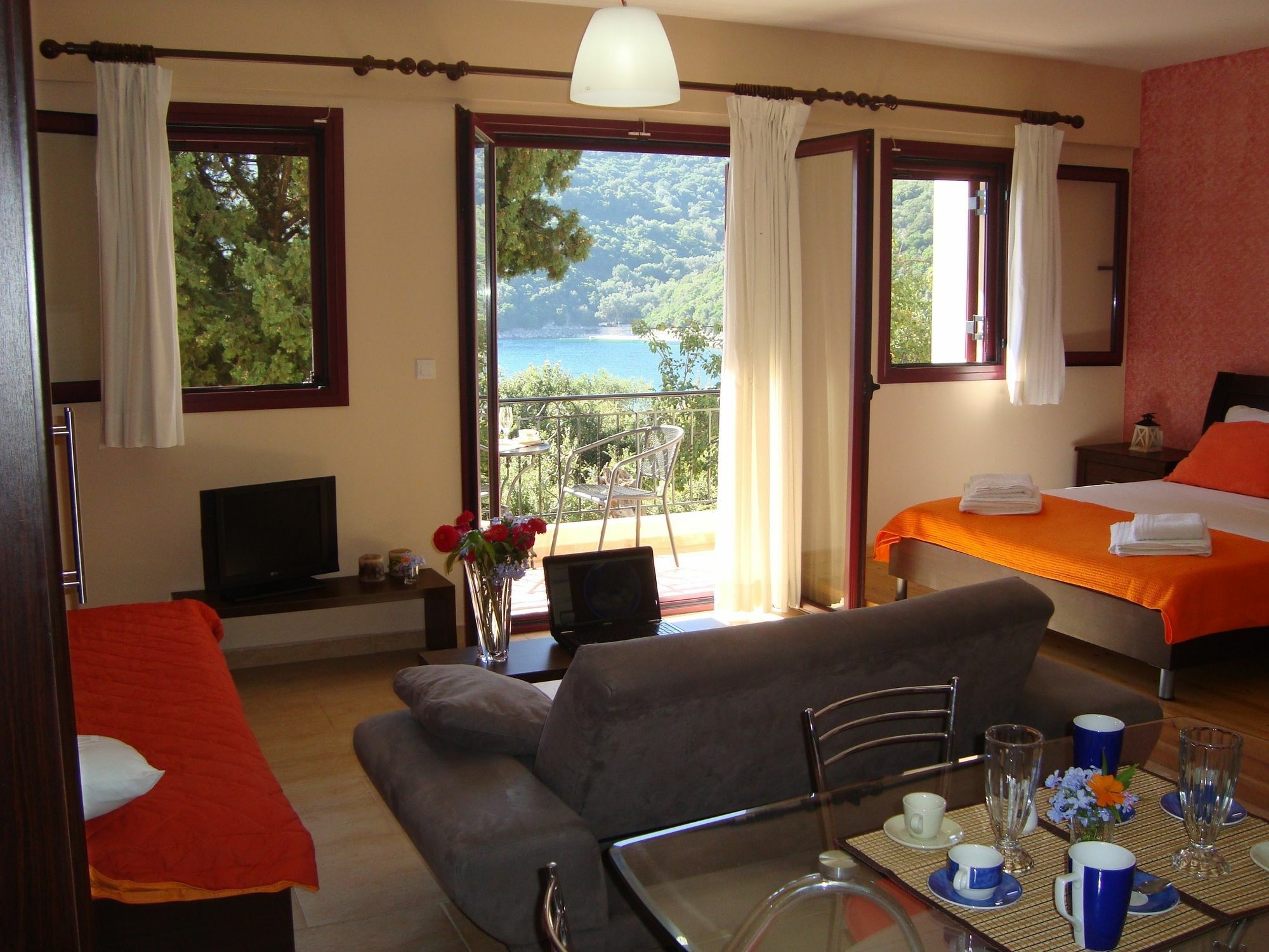 Apartment Mikros Gialos Apartments