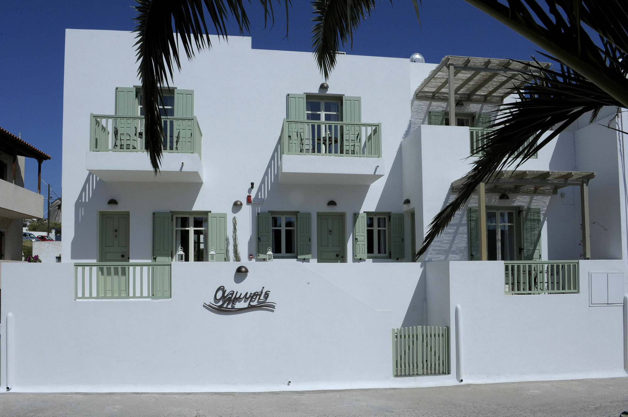 Almyris Guest house