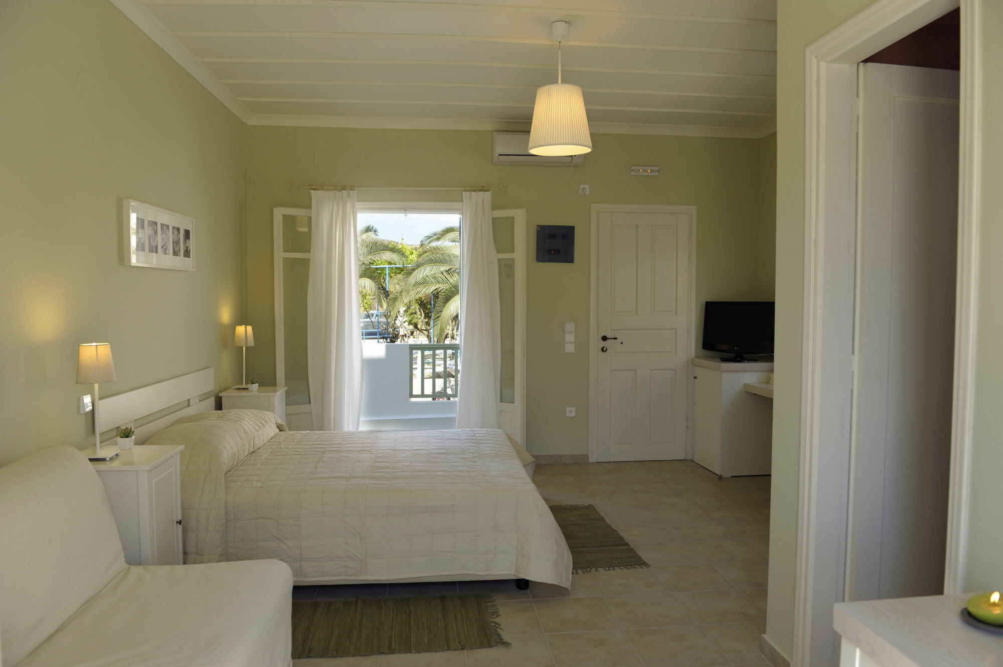 Guest house Almyris