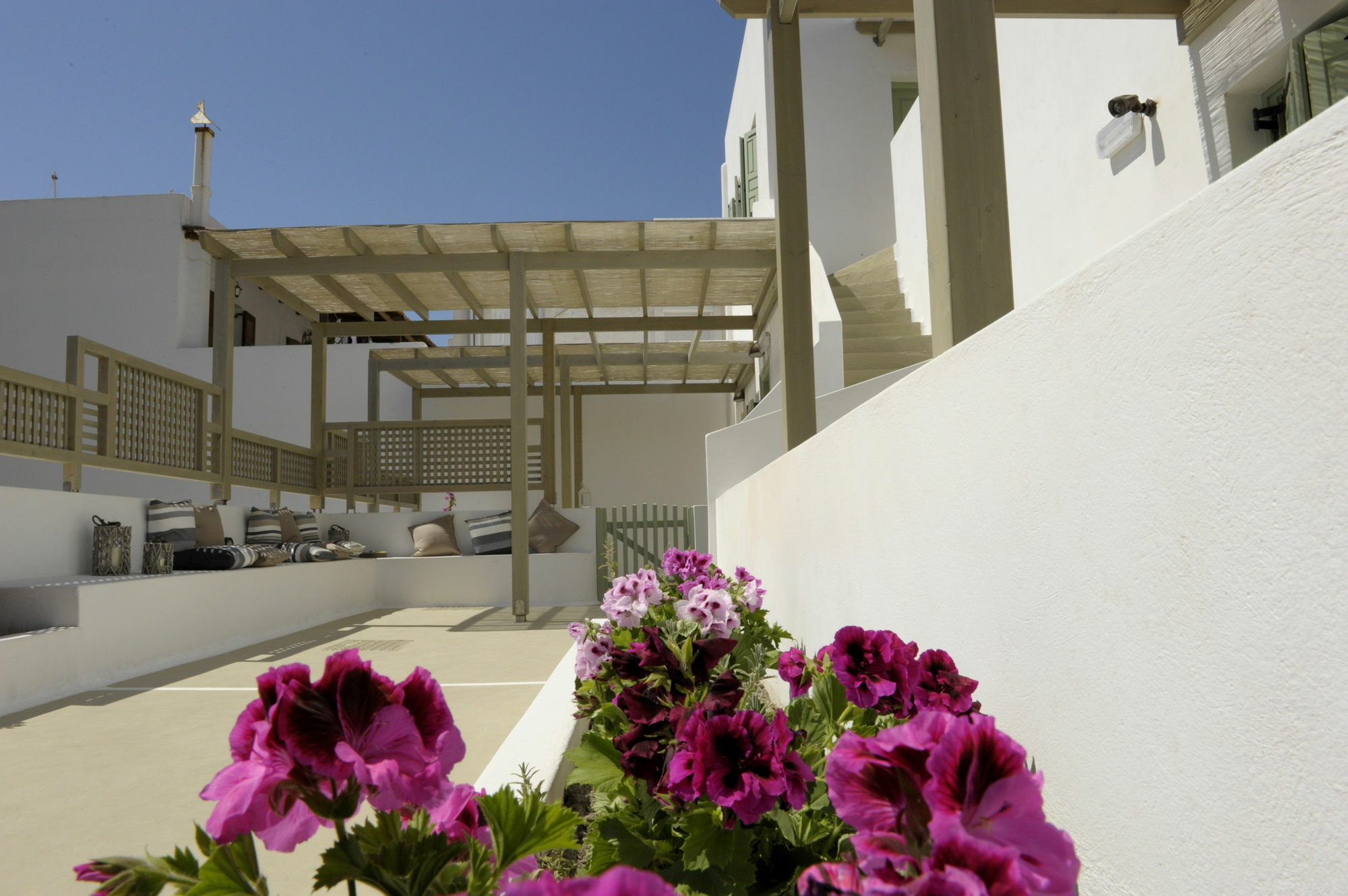 Almyris Guest house Adamantas (Milos)