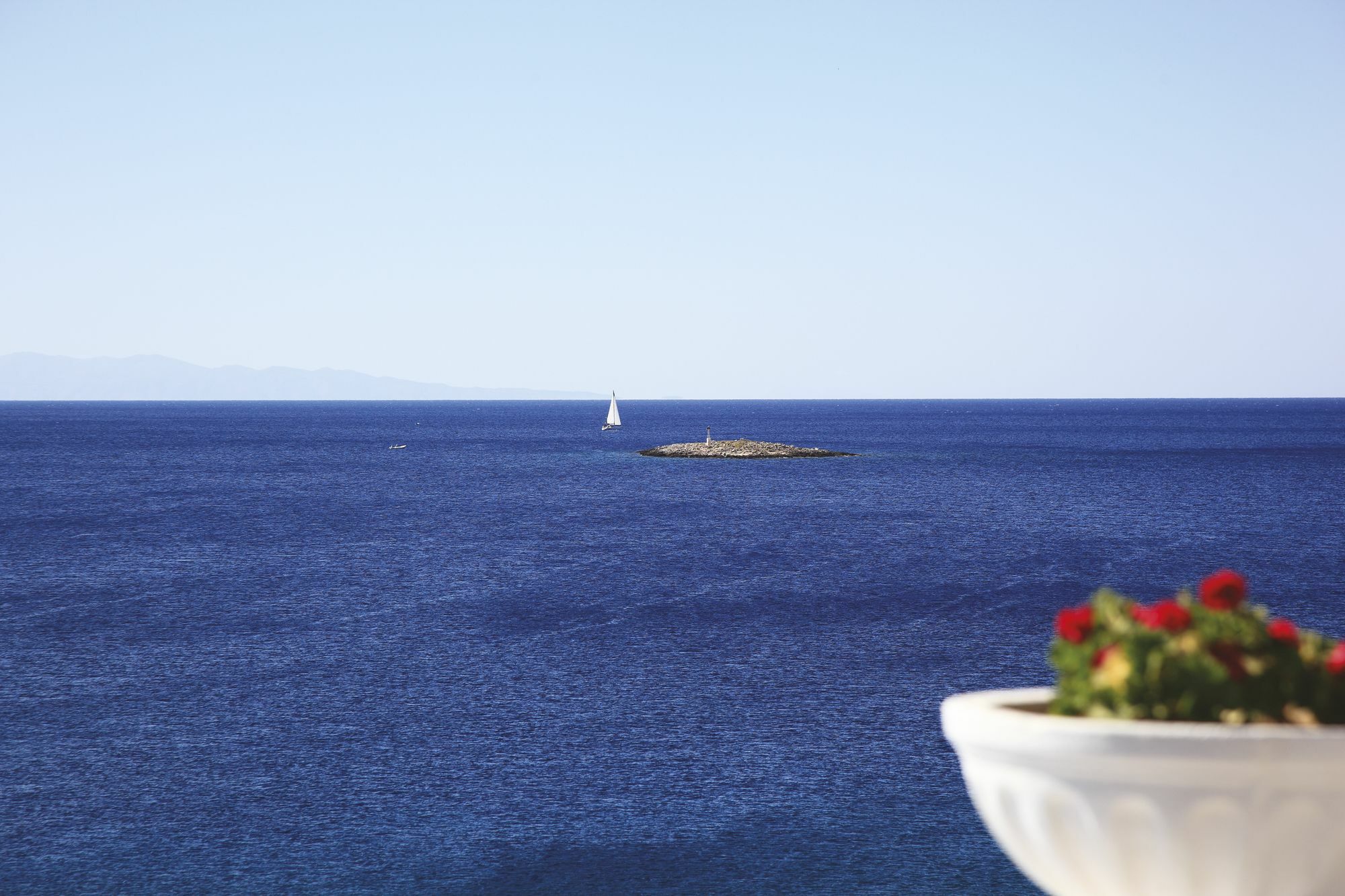 Sea View Apartment *
