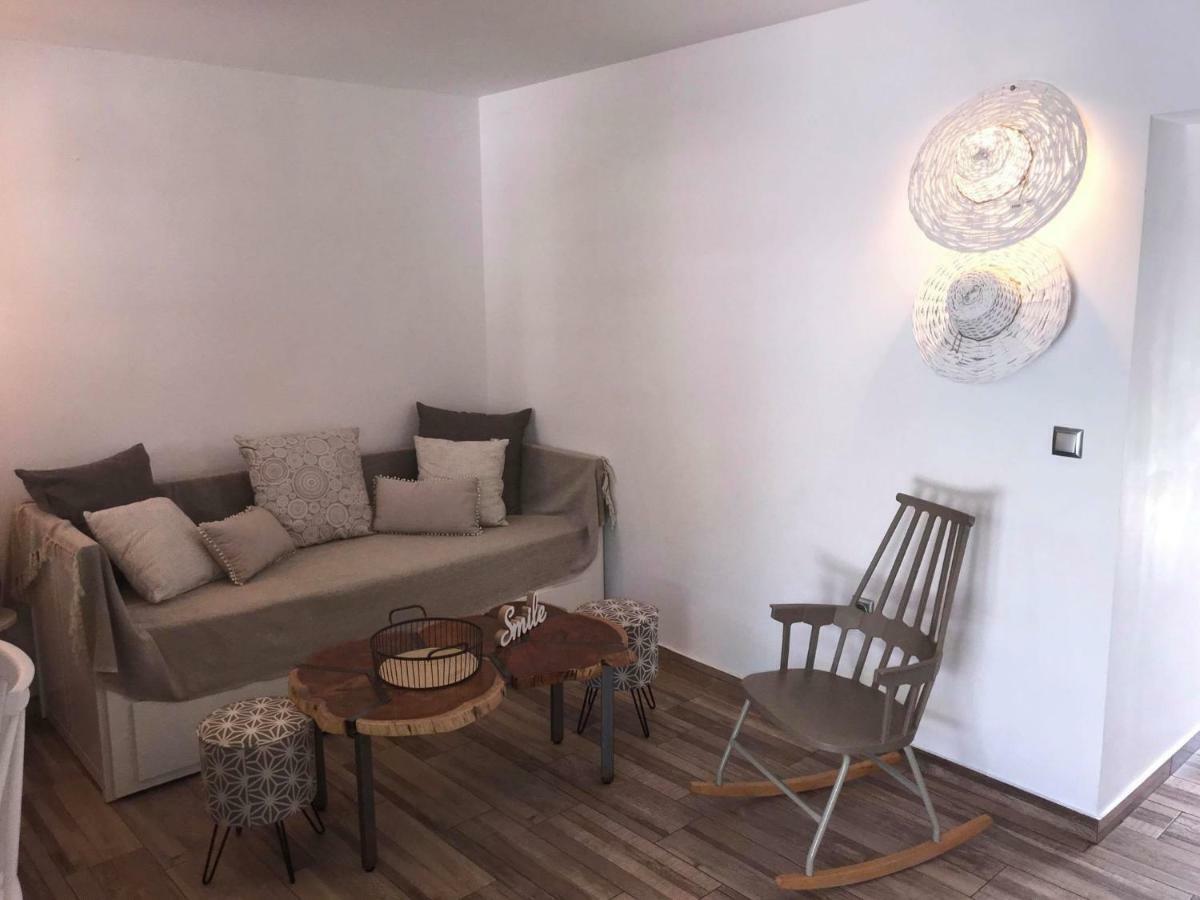 Assos Sea Front Apartment Kefalonia Island