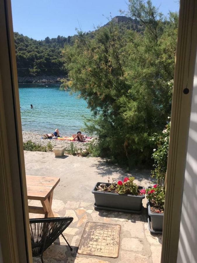 Assos Sea Front Apartment Kefalonia Island
