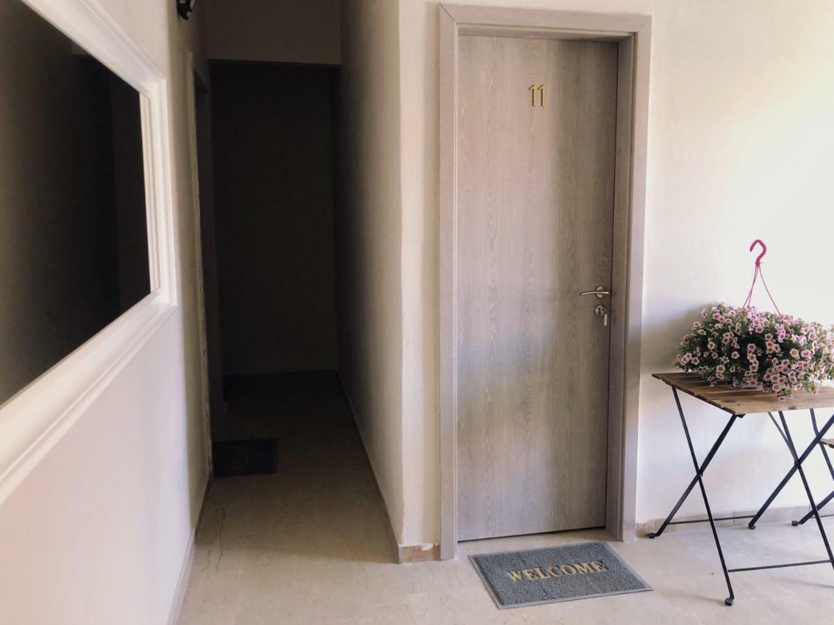 Ivana & Qpe & Apartment Kallithea (Chalkidiki)