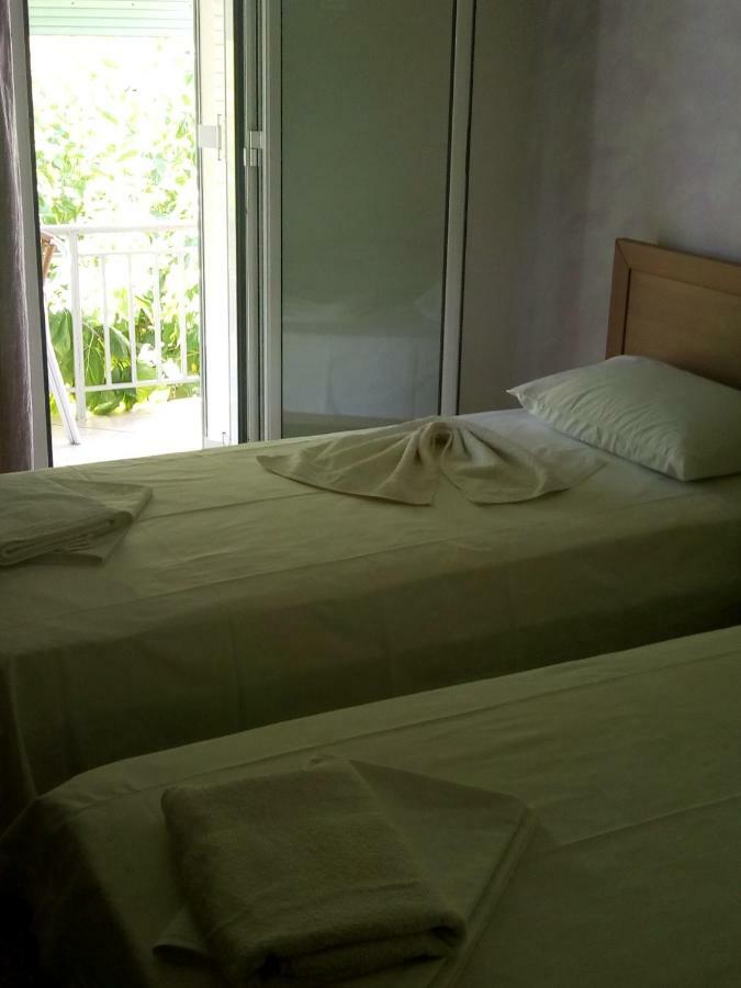 Hotel Ion Kamena Vourla