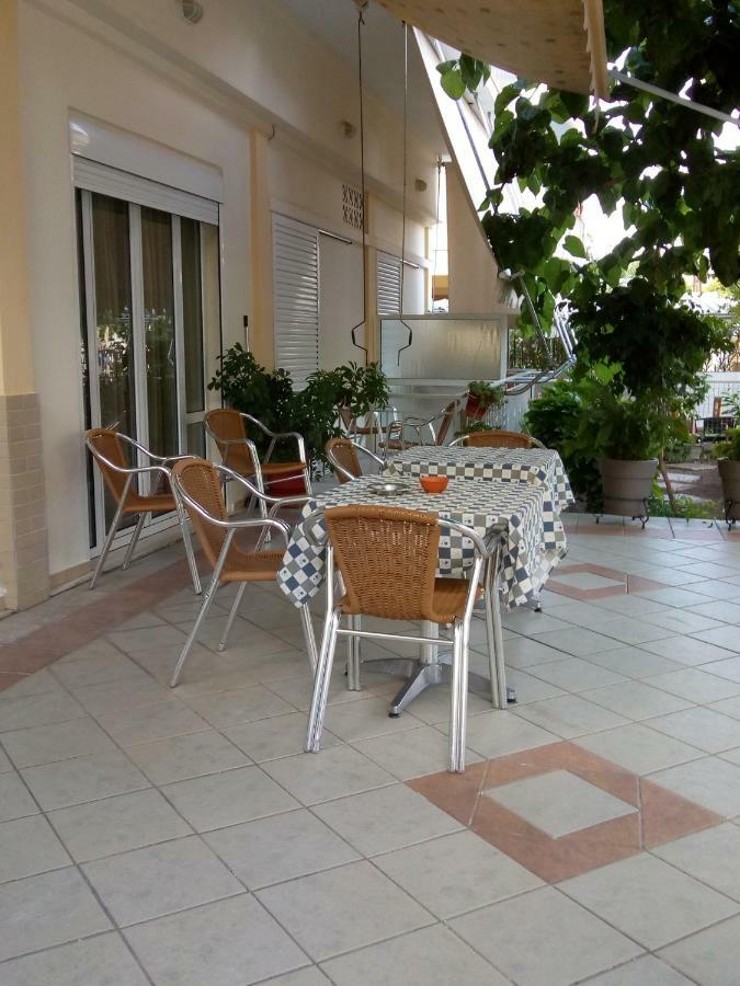 Hotel Ion Kamena Vourla