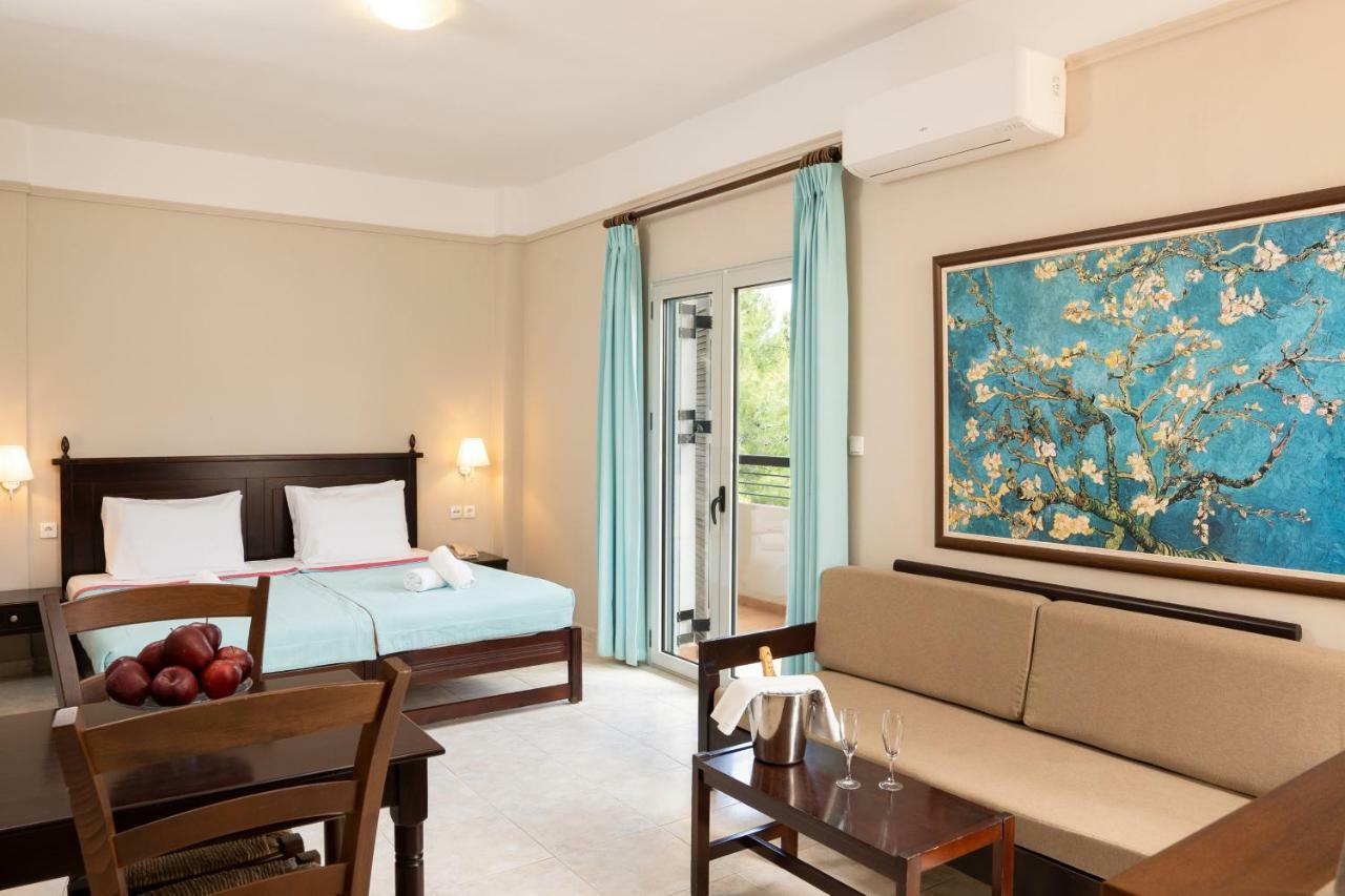 Aparthotel Talos 3*