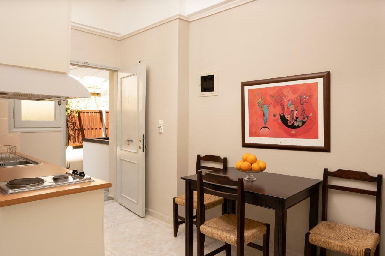 Talos Aparthotel 3*