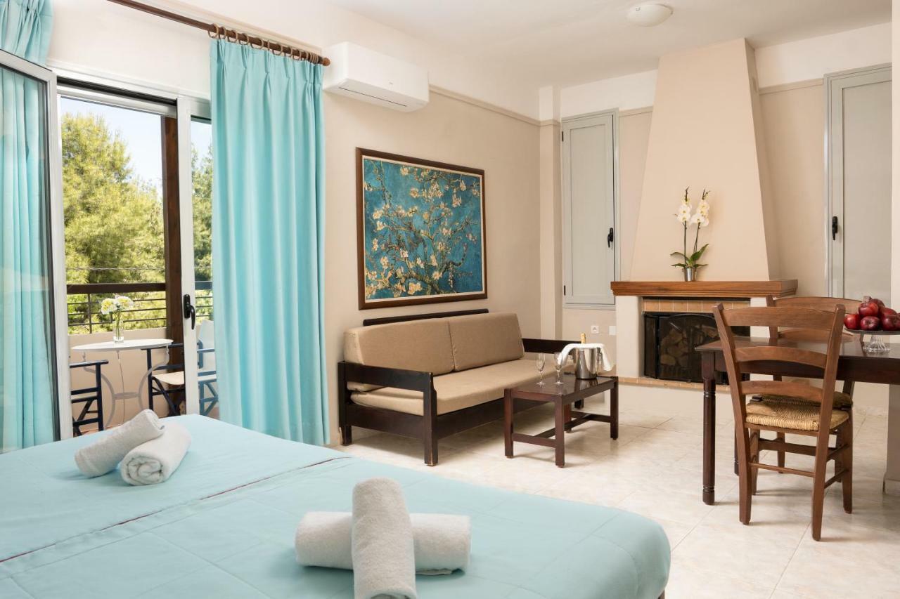 Aparthotel Talos 3*