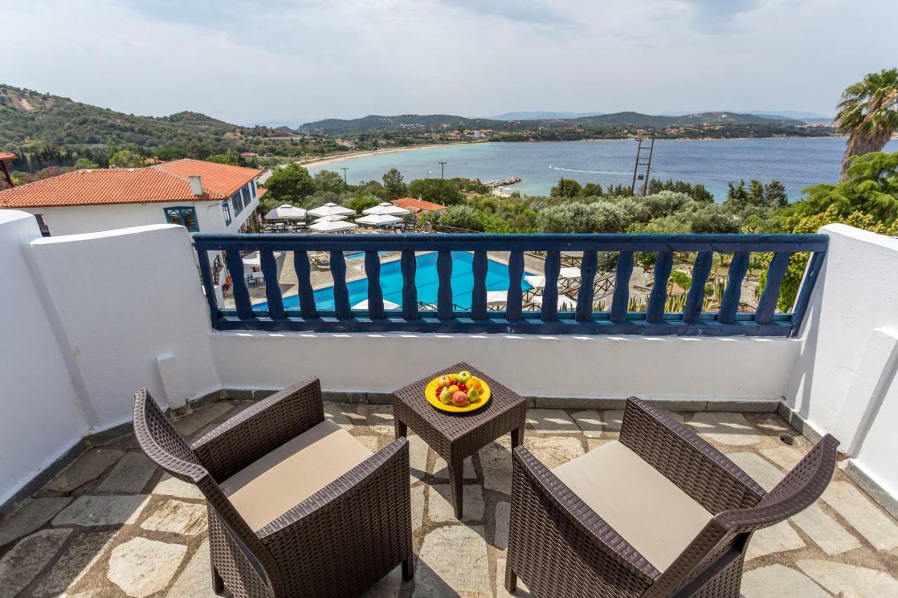 Resort Agionissi 4*