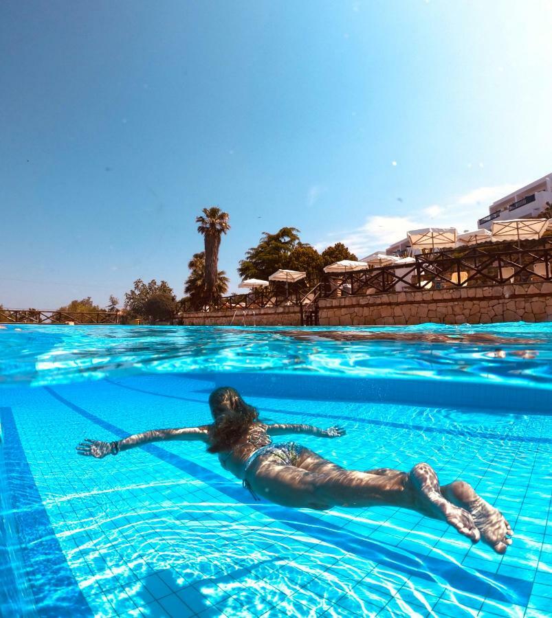 Resort Agionissi 4*