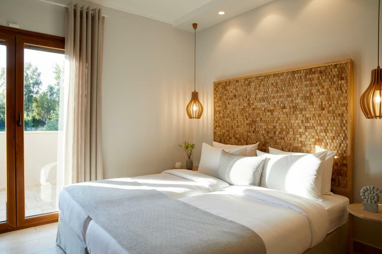 S & O Corfu Villa Dassia (Corfu)