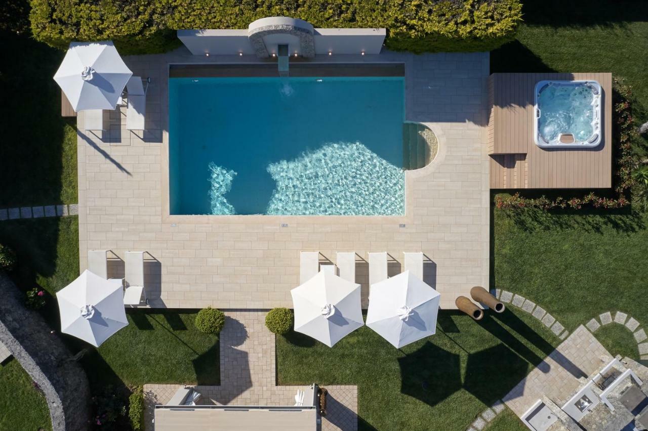 S & O Corfu * Dassia (Corfu)