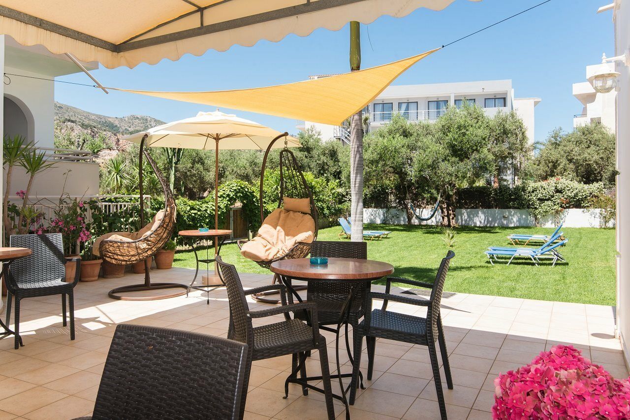 Emerald Hotel 3*