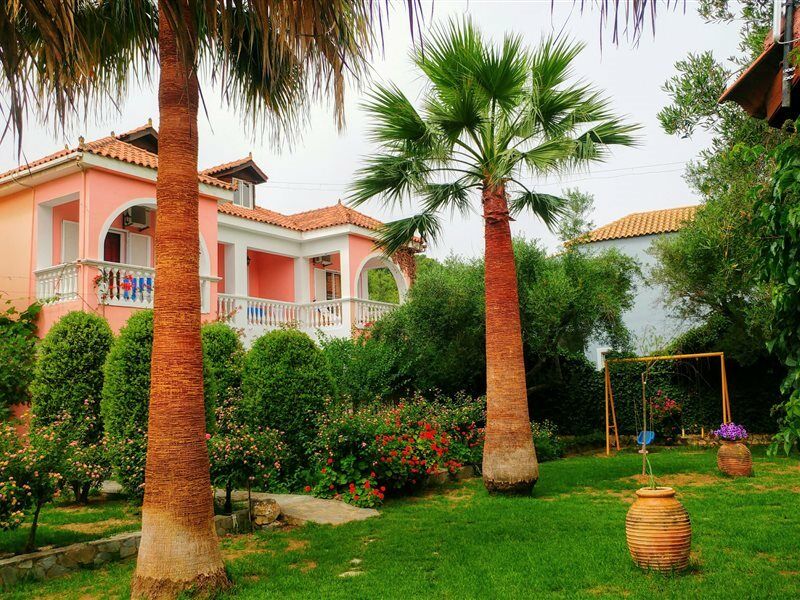 Aparthotel Kyprianos 3*