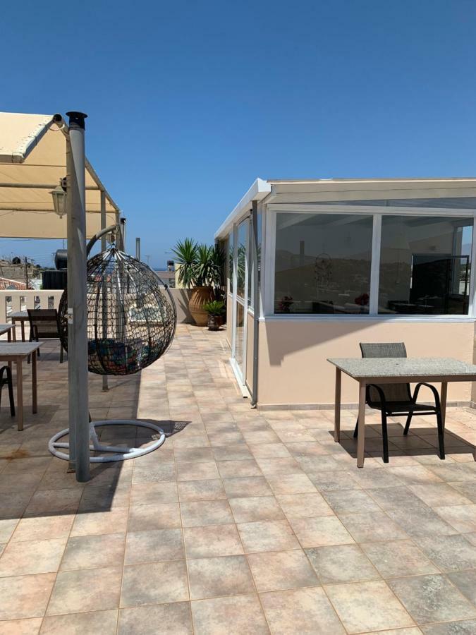 Guest house Nikos 2*