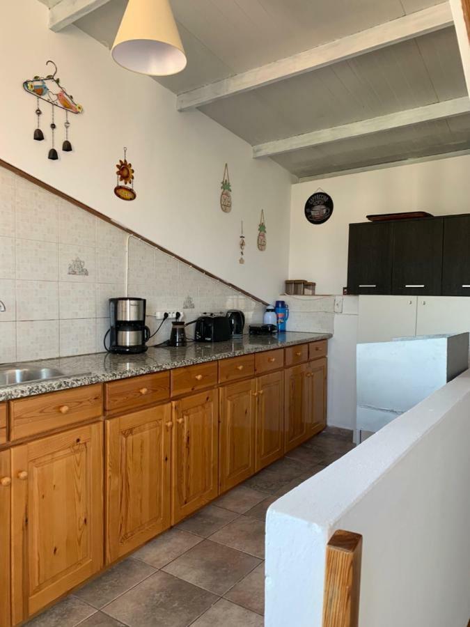 Nikos Guest house 2*