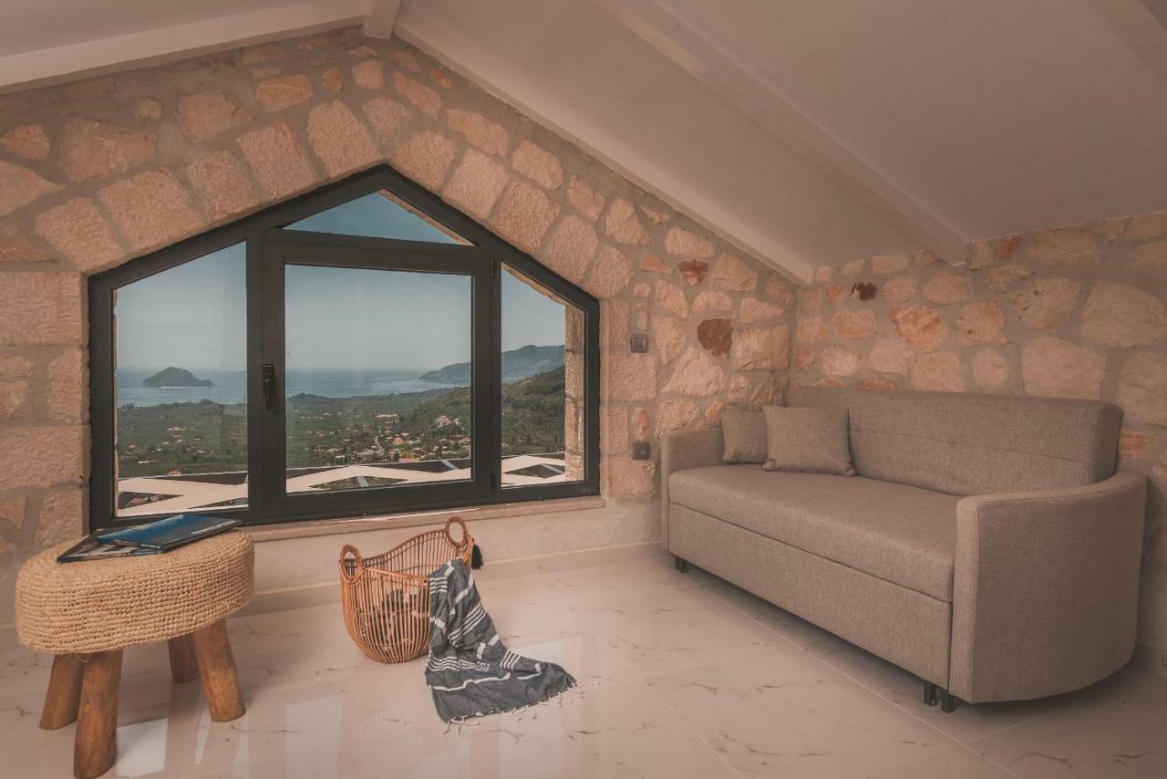 Zinos Luxury