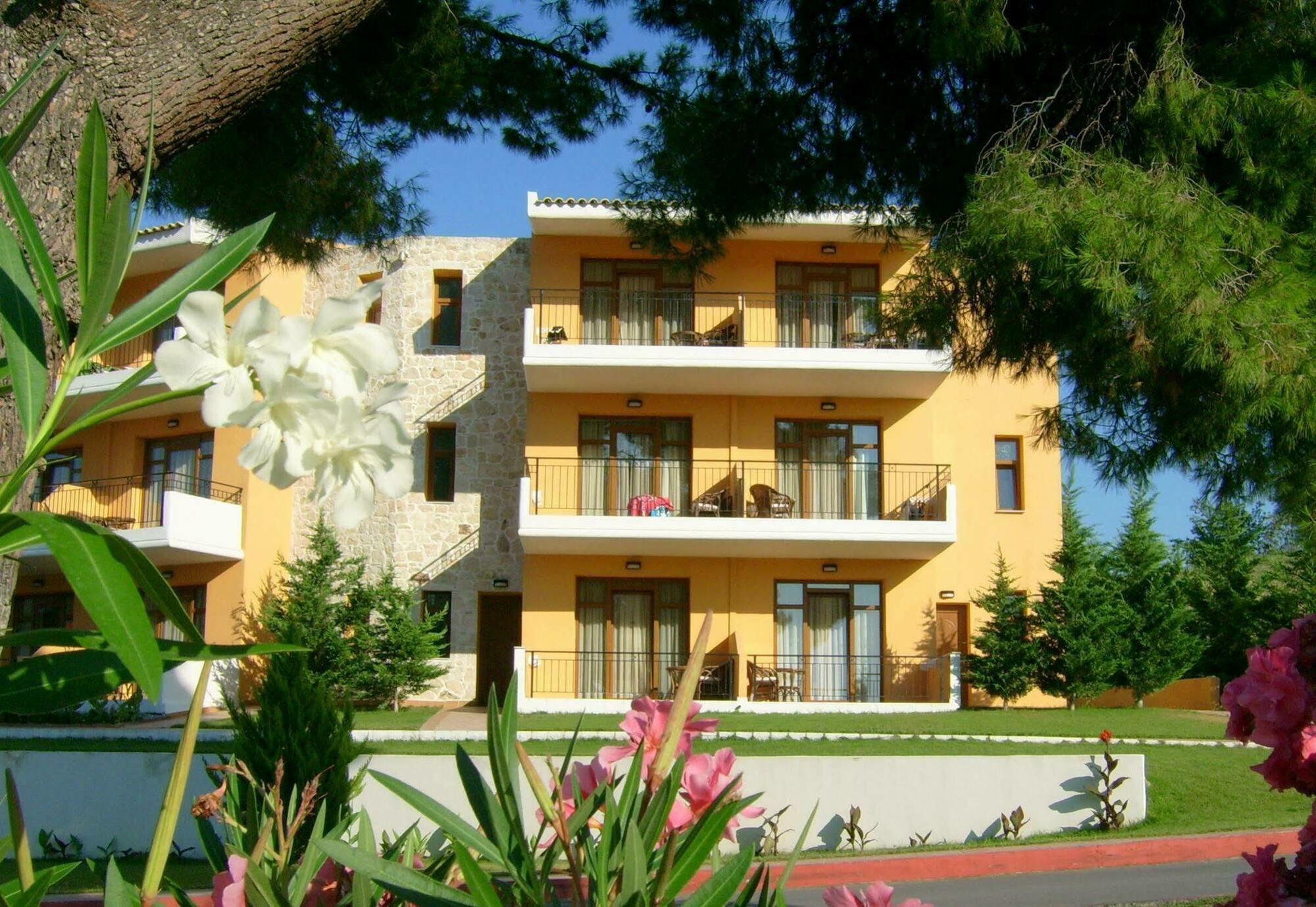 Alia Palace - Adults Only 16+ Hotel