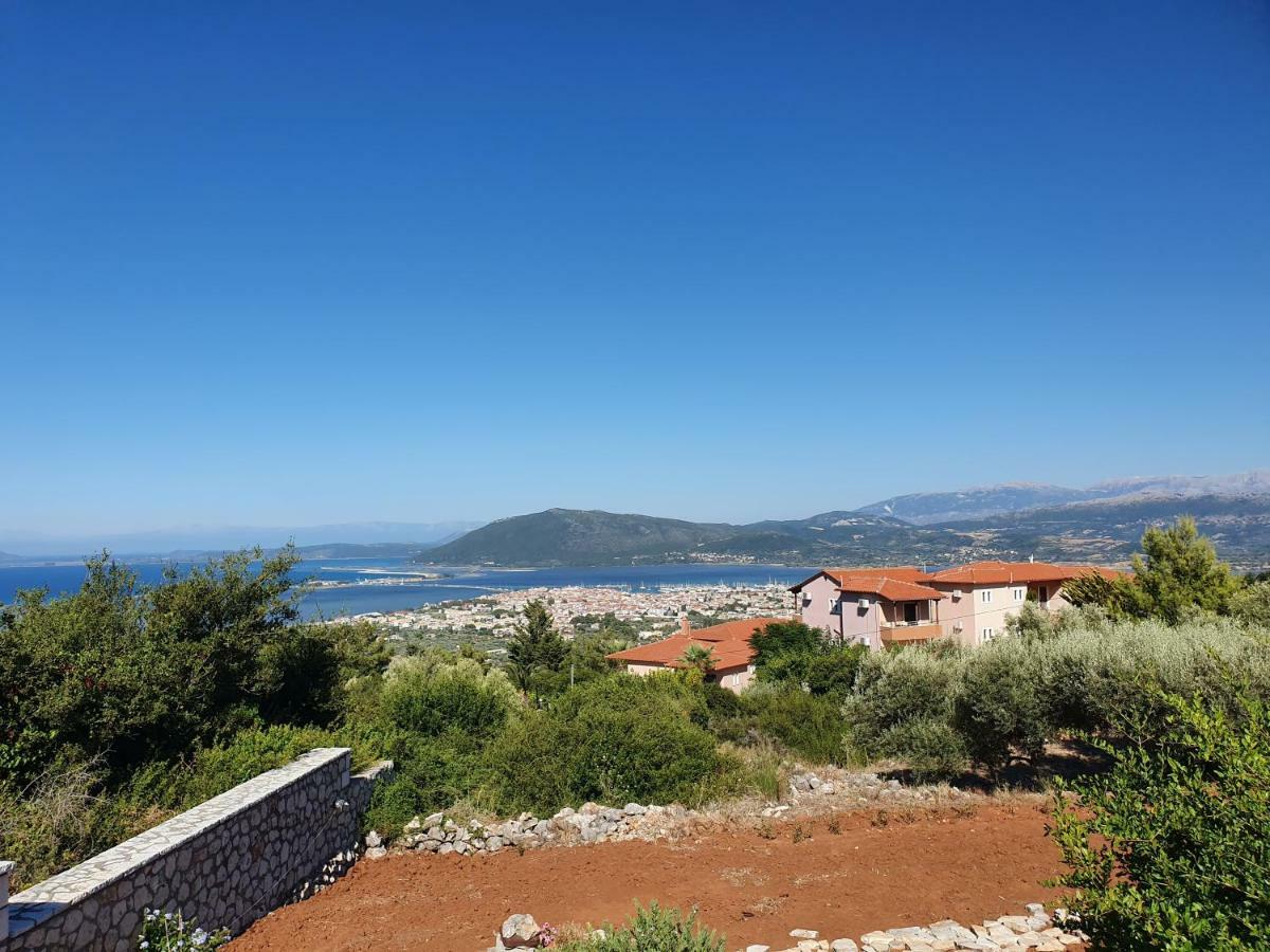 Villa Polikarpos Tsoukaladhes