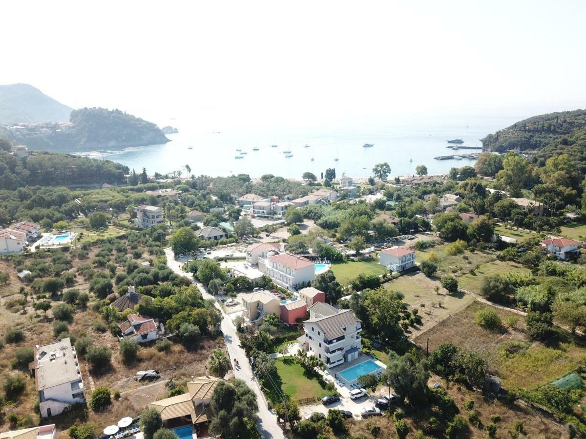 Apollo * Parga